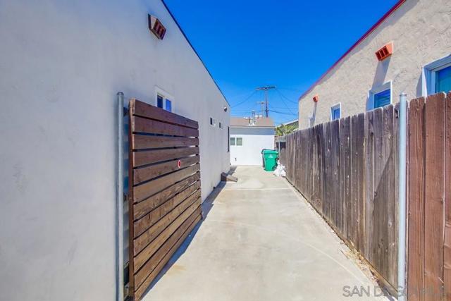 3418 Monroe Ave, San Diego, California 92116, ,Multi-Family,For Sale,Monroe Ave,240023397SD