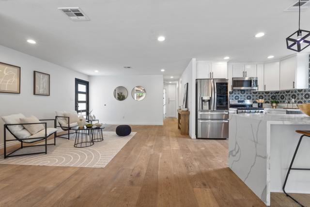 6750 Cowles Mountain Blvd, San Diego CA: https://media.crmls.org/mediaz/1ccf01e4-6fe7-4575-b8fc-dc3888b053da.jpg