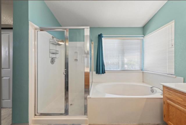 2090 Iroula Way, Tracy CA: https://media.crmls.org/mediaz/1ccf030b-436c-4f52-94e6-3573eff8917a.jpg
