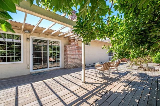 466 Prada Drive, Milpitas CA: https://media.crmls.org/mediaz/1ccf4a2f-4465-4feb-8aee-61f3bd0c168c.jpg