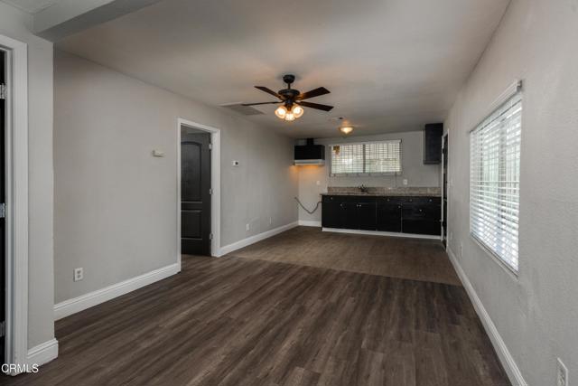 Detail Gallery Image 3 of 19 For 2213 Gage, Bakersfield,  CA 93305 - 2 Beds | 1 Baths
