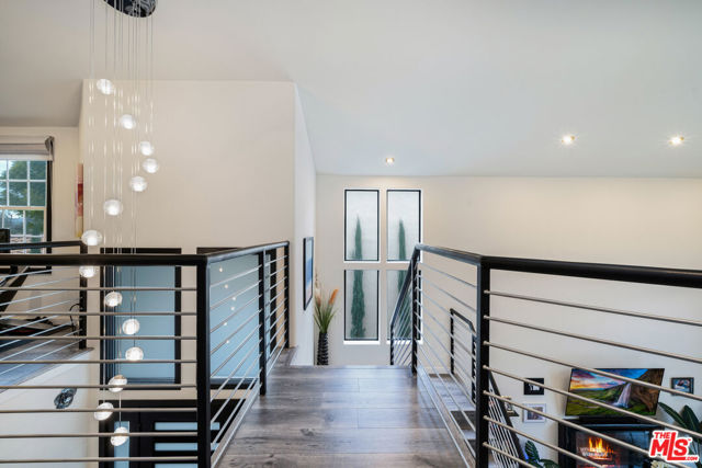 4392 Park Paloma, Calabasas CA: https://media.crmls.org/mediaz/1cd0279f-503a-4ff5-bbff-ef944d3bb44d.jpg