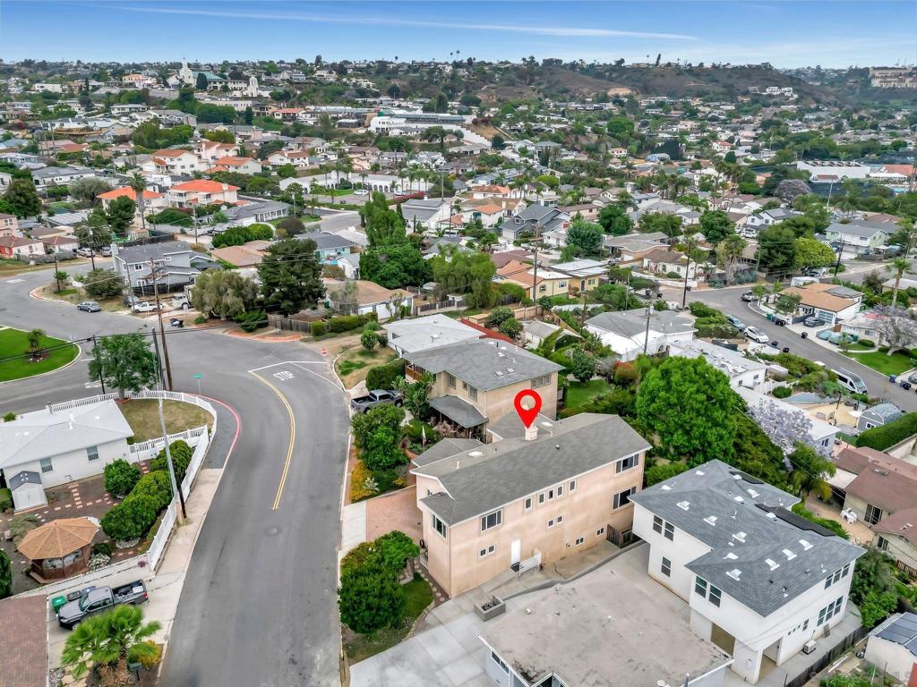 MLS #250030437SD img 25