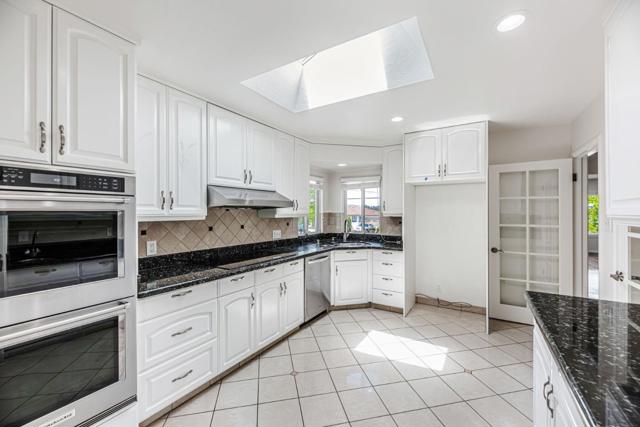 417 36th Avenue, San Mateo CA: https://media.crmls.org/mediaz/1cd18155-9e19-44fe-a185-5439cf91d5f3.jpg