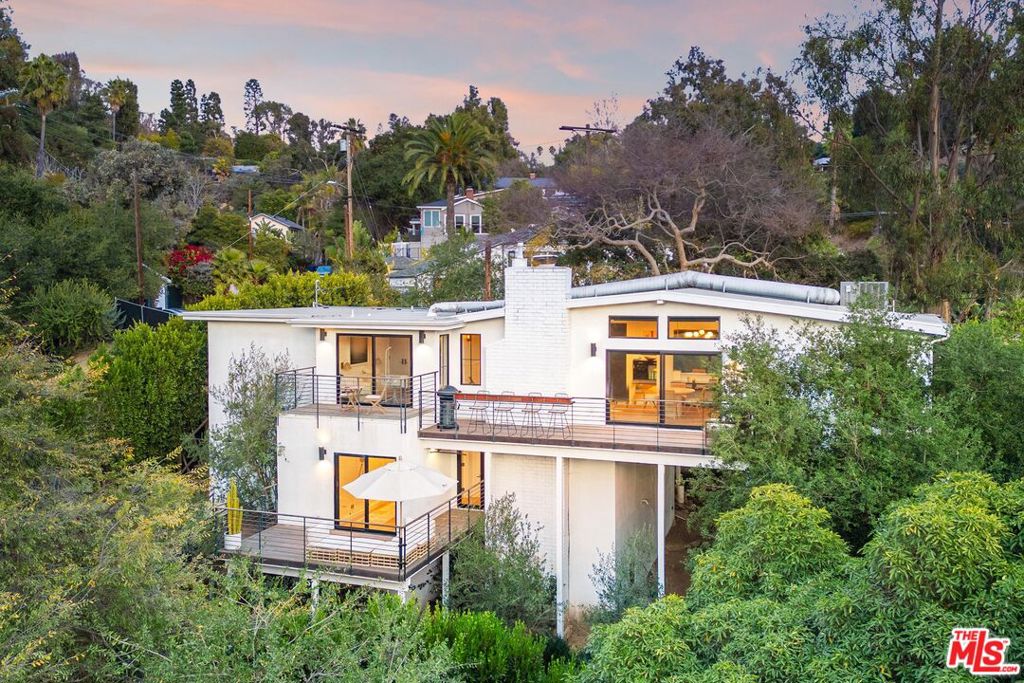 2785 Laurel Canyon Place