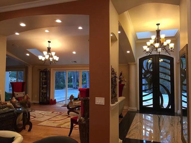 13605 Surrey Lane, Saratoga CA: https://media.crmls.org/mediaz/1cd252e1-e9d0-48a3-90e1-4352df9d5005.jpg