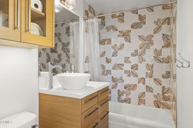 1417 Foothill Road, Ojai CA: https://media.crmls.org/mediaz/1cd2dba1-ba51-438f-9c7e-7a92d50faf97.jpg