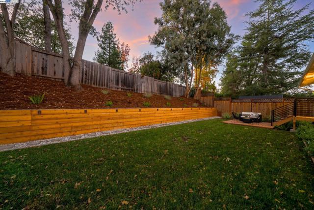 4253 Mirador Dr, Pleasanton CA: https://media.crmls.org/mediaz/1cd2ebb0-4482-4a7c-94d1-34a3faf39fe4.jpg