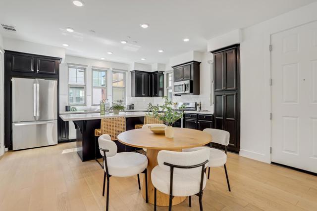 14 Catania, Fremont CA: https://media.crmls.org/mediaz/1cd547ac-5abb-437b-8778-fbeb98f88cbf.jpg