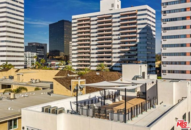1261 Stoner Avenue, Los Angeles CA: https://media.crmls.org/mediaz/1cd7e362-30f6-46a0-b40f-55eccfadbea3.jpg
