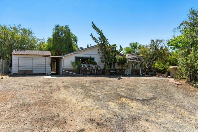 14862 Watters Drive, San Jose CA: https://media.crmls.org/mediaz/1cda057e-d64d-47f3-93e8-3662f2d49b4a.jpg