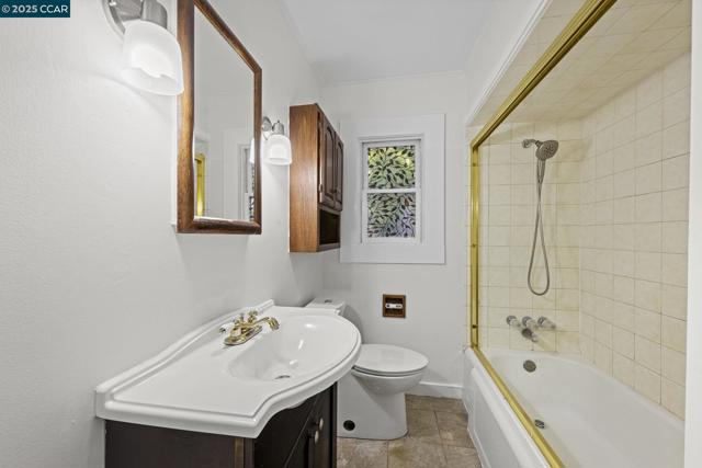 3505 Euclid Ave, Concord CA: https://media.crmls.org/mediaz/1cda4505-03db-4739-93bc-6cef6ff0084e.jpg