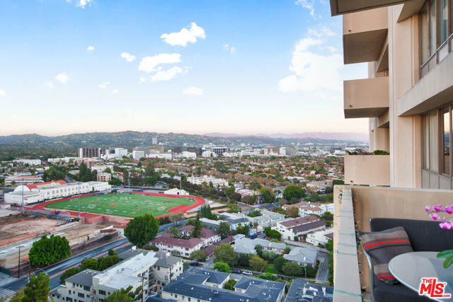 2170 Century Park East, Los Angeles CA: https://media.crmls.org/mediaz/1cdb3552-4d2e-4b98-94b9-1f5266695842.jpg