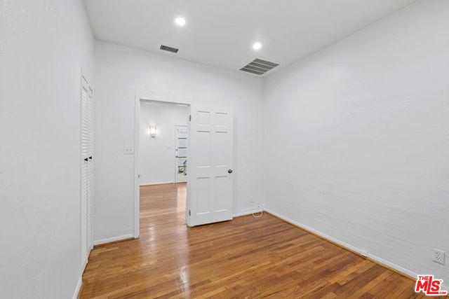 551 Westmount Drive, West Hollywood CA: https://media.crmls.org/mediaz/1cdb38df-f3e5-4064-bac9-6c1a8f936a4b.jpg