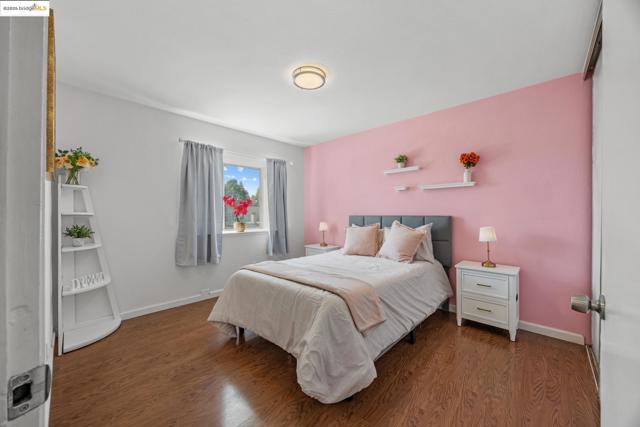 21564 Meekland ave, Hayward CA: https://media.crmls.org/mediaz/1cdb47c4-23ce-43df-a1db-4f87126a0b35.jpg