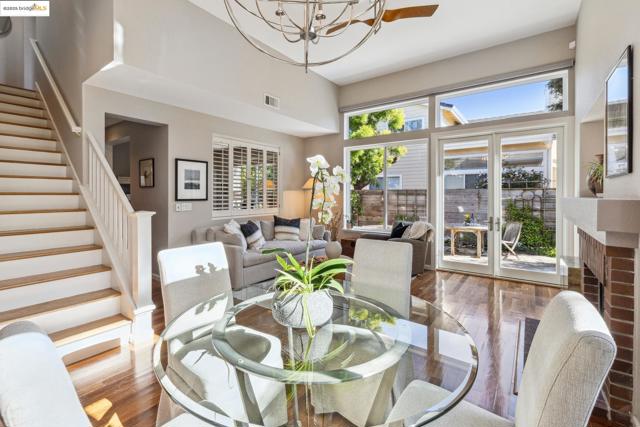 26 Farallon Ct, Richmond CA: https://media.crmls.org/mediaz/1cdb4890-db53-4144-92d2-d48229caee43.jpg