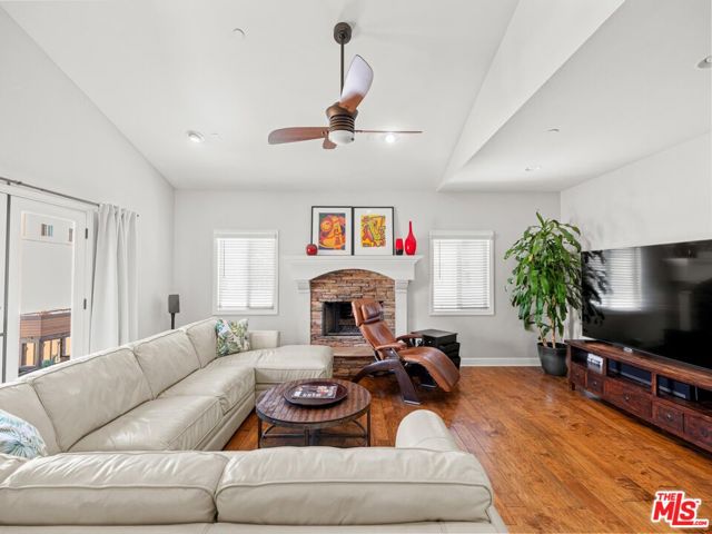 520 Elena Avenue, Redondo Beach, California 90277, 4 Bedrooms Bedrooms, ,2 BathroomsBathrooms,Residential,For Sale,Elena,25537523