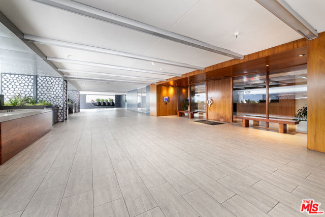 3119 Via Dolce, Marina del Rey CA: https://media.crmls.org/mediaz/1cdcaf05-ac56-49a2-a988-b3ad354a0d35.jpg