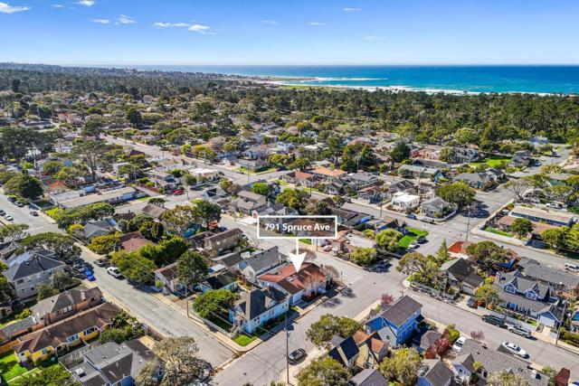 791 Spruce Avenue, Pacific Grove CA: https://media.crmls.org/mediaz/1cdd95cd-e3de-44fb-995b-6d9581d4a719.jpg