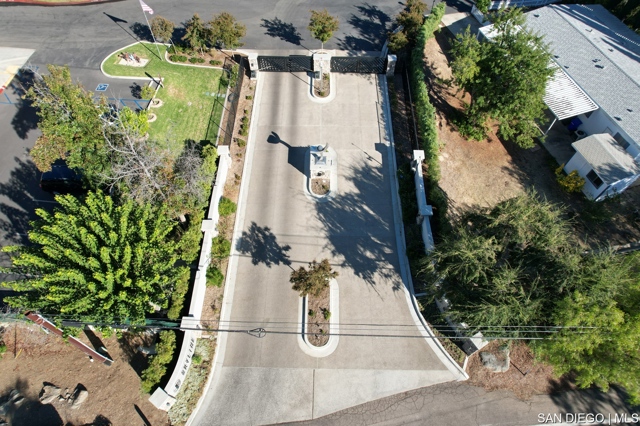 18218 Paradise Mountain Rd, Valley Center CA: https://media.crmls.org/mediaz/1cde329f-01ce-4351-b8f7-2fe4e1d1ac71.jpg