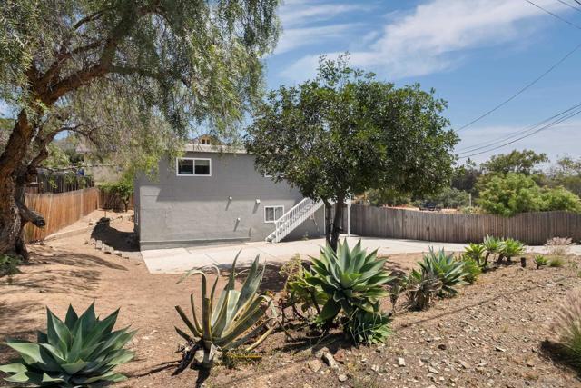3754 56 Riviera Dr, La Mesa CA: https://media.crmls.org/mediaz/1cde5cba-1ae6-4fce-89bf-5163d08fcb93.jpg
