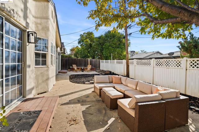 Image 24 of 26 For 2444 39th Ave