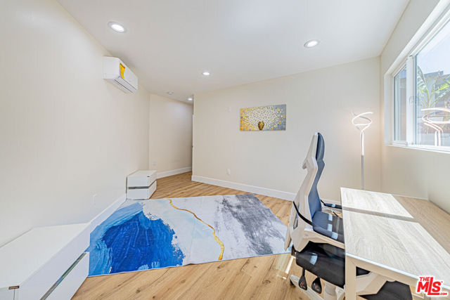 5633 La Mirada Avenue, Los Angeles CA: https://media.crmls.org/mediaz/1cdf60d8-c282-4c18-afc7-9a42be04bf8c.jpg
