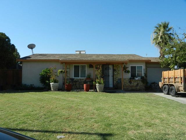 82129 Crest Avenue, Indio CA: https://media.crmls.org/mediaz/1ce233c8-4885-426d-a4d6-21b2b1f5e943.jpg