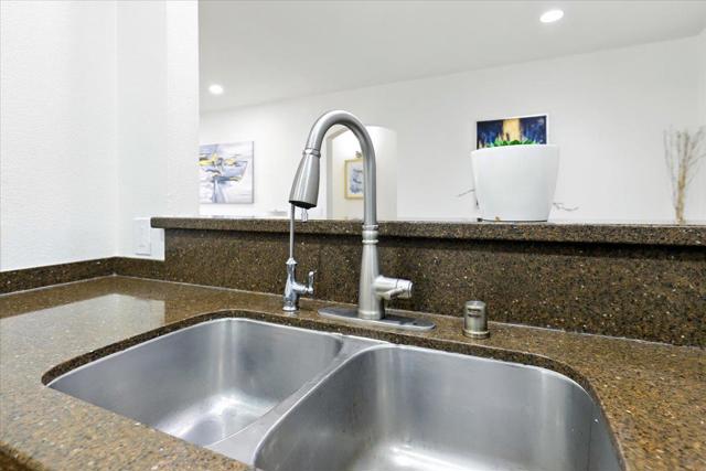 10745 N De Anza Boulevard, Cupertino CA: https://media.crmls.org/mediaz/1ce249c5-1325-4077-a97f-ac9080bba74d.jpg