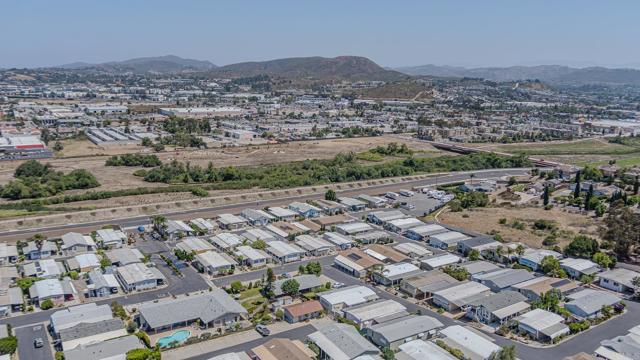 Detail Gallery Image 31 of 34 For 809 Discovery St #59,  San Marcos,  CA 92078 - 2 Beds | 2 Baths