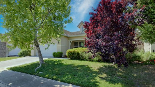 4700 Coppola Circle, Elk Grove CA: https://media.crmls.org/mediaz/1ce34e8a-85ad-45d2-817c-93fbedd32627.jpg