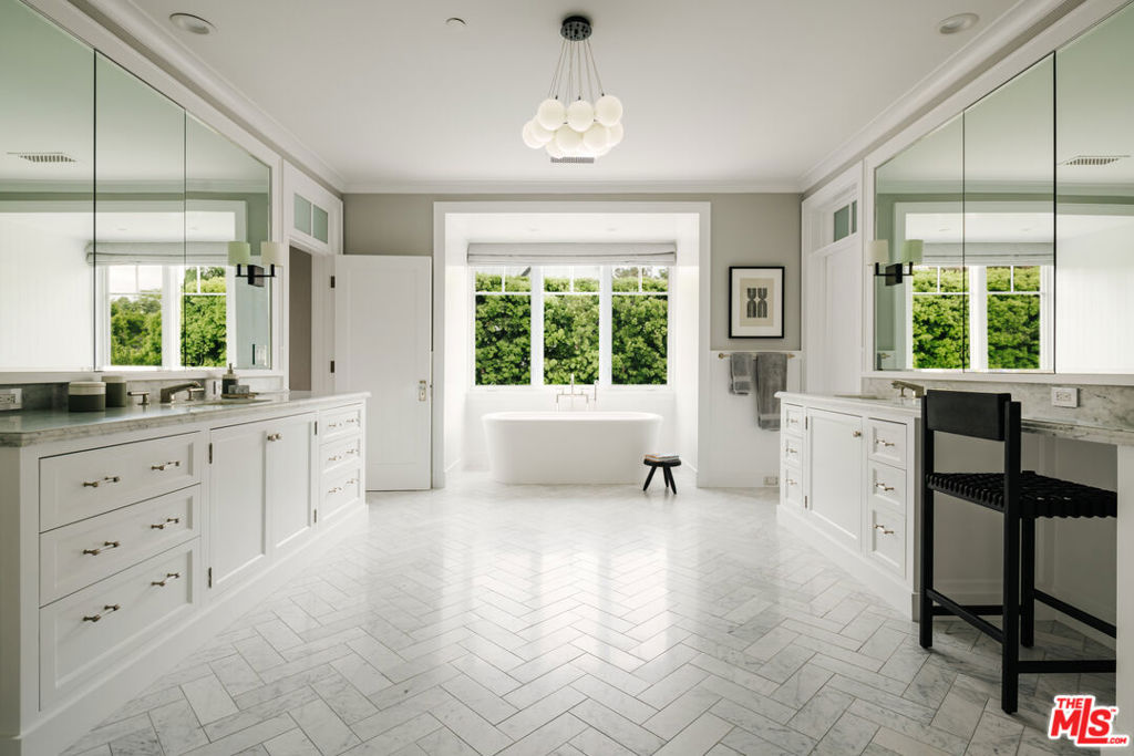 MLS #25573049 img 24