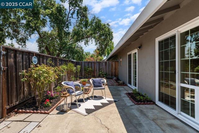 846 Royal Ann Lane, Concord CA: https://media.crmls.org/mediaz/1ce423b7-aba0-4744-8ced-05f1e217fad2.jpg