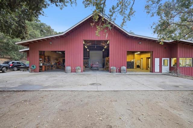 18190 Cachagua, Carmel Valley CA: https://media.crmls.org/mediaz/1ce4e9ac-6f92-4280-b1f8-431d7b5f5082.jpg