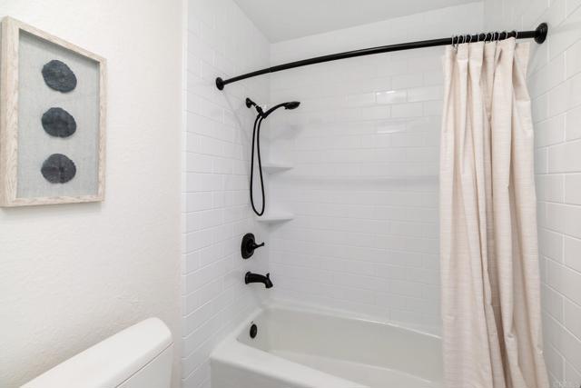 Detail Gallery Image 17 of 34 For 4094 Mahaila Ave #B,  San Diego,  CA 92122 - 3 Beds | 2/1 Baths