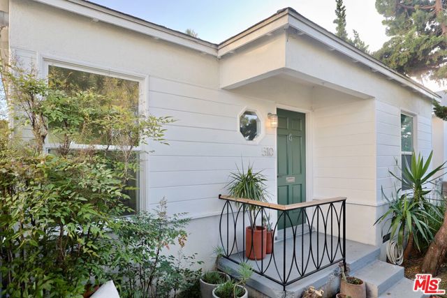 510 Venice Way, Venice CA: https://media.crmls.org/mediaz/1ce8ab2e-1e6f-4d63-abc6-d15c1dda30fa.jpg