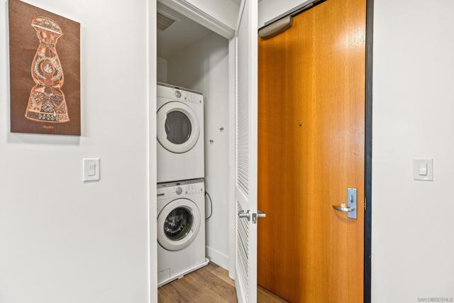 1050 Island Ave, San Diego CA: https://media.crmls.org/mediaz/1ce90215-6860-4c9d-81e8-0d6c89bb5a13.jpg