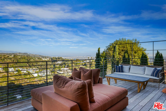 Drew Fenton | 1030 Somera Road Los Angeles CA | MLS: 7216048