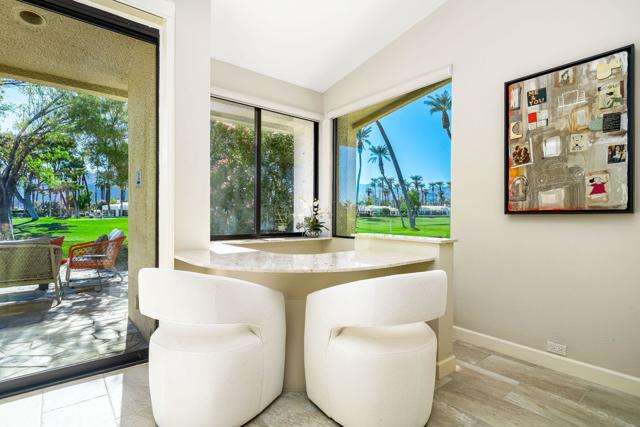 75653 Valle Vista Drive, Indian Wells CA: https://media.crmls.org/mediaz/1cea2a62-5b71-453a-bfaf-7b163fca458b.jpg