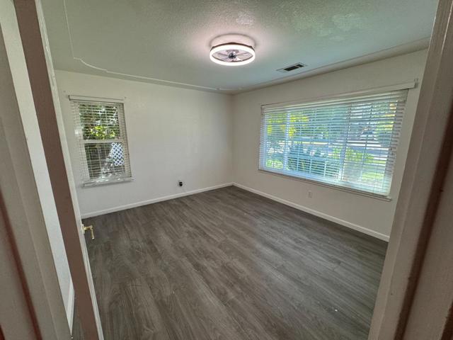 1703 Monte Grosso Drive, Merced CA: https://media.crmls.org/mediaz/1cea7865-75e8-4541-86f6-3702ae5832b7.jpg