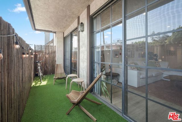 10336 Almayo Avenue, Los Angeles CA: https://media.crmls.org/mediaz/1cebee1a-b83c-4c72-be48-2516199703b1.jpg
