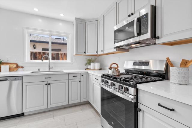 776 Pineview Drive, San Jose CA: https://media.crmls.org/mediaz/1cec8042-1334-4665-b6b9-a9c5686b8715.jpg