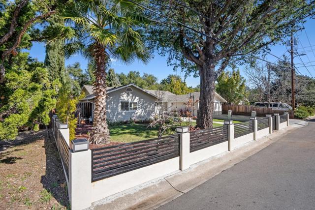 Image 6 of 27 For 10440 Mann Drive