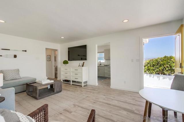 3286 88 Bayside Walk, San Diego CA: https://media.crmls.org/mediaz/1ced1d7a-c62d-47d1-ab3f-6b692e516a2a.jpg