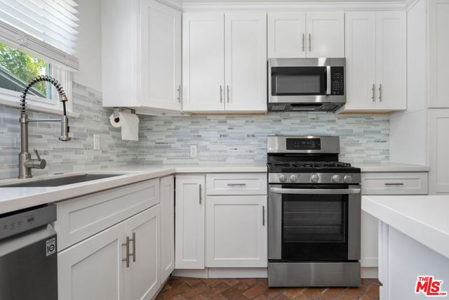 769 Wildomar, Pacific Palisades CA: https://media.crmls.org/mediaz/1ced5472-f92b-4a9a-81cf-95cd5ff8612a.jpg