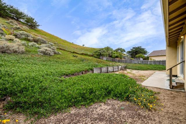3097 Messinger Drive, Marina CA: https://media.crmls.org/mediaz/1cedc32a-03db-4916-b37c-d1119da9990a.jpg