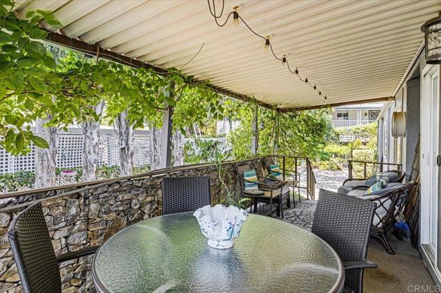 18218 Paradise Mountain Rd, Valley Center CA: https://media.crmls.org/mediaz/1ceddbc2-df4c-459f-b537-8124c84780a8.jpg