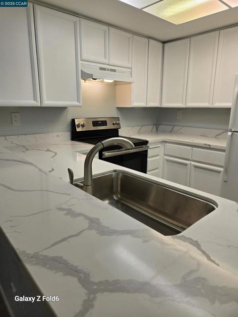 2753 East Ct, Richmond CA: https://media.crmls.org/mediaz/1ceeb1ca-5f15-419e-9dbf-0f0669b7708e.jpg