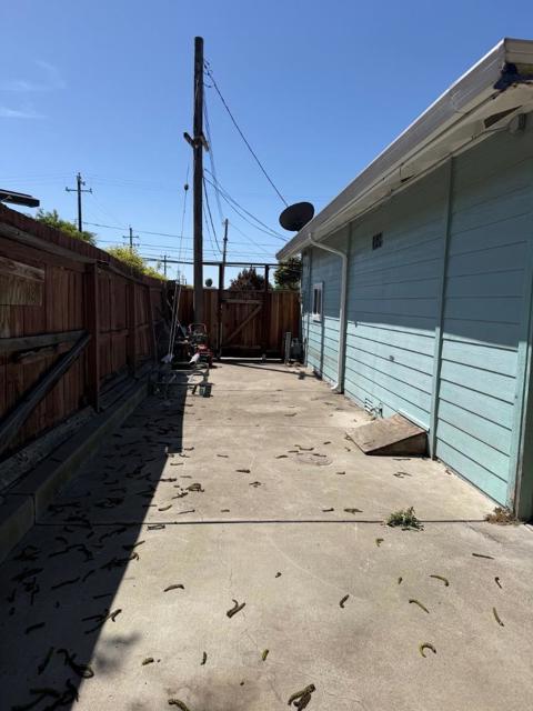 715 Schafer Road, Hayward CA: https://media.crmls.org/mediaz/1ceee8e4-03bc-42e2-b02e-cddedde85678.jpg