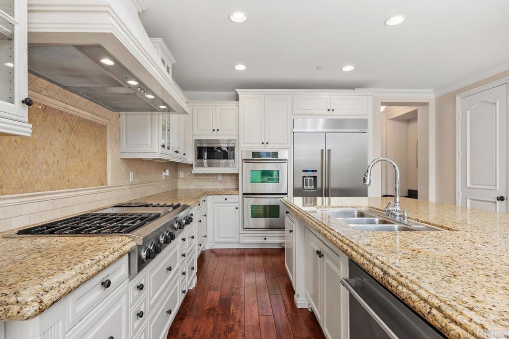 7061 Heron Circle - photo 9